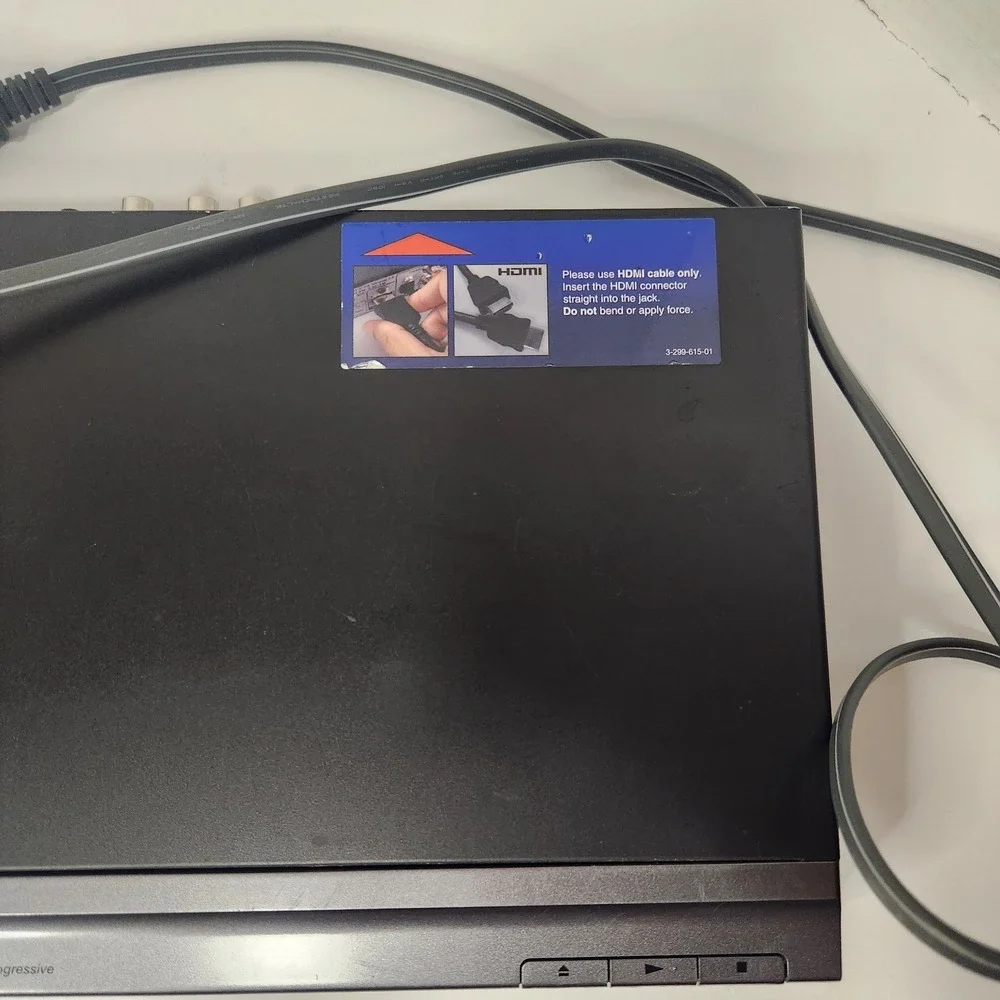 Sony‎ DVD And CD Player DVP-NS700H HDMI